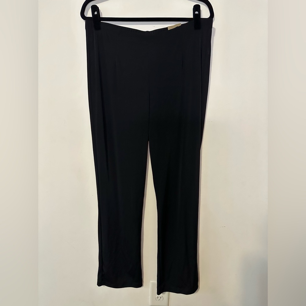 Chico's Traveler Straight Leg Pull On Pant SZ 2 US 12 Black Vacation Minimalist